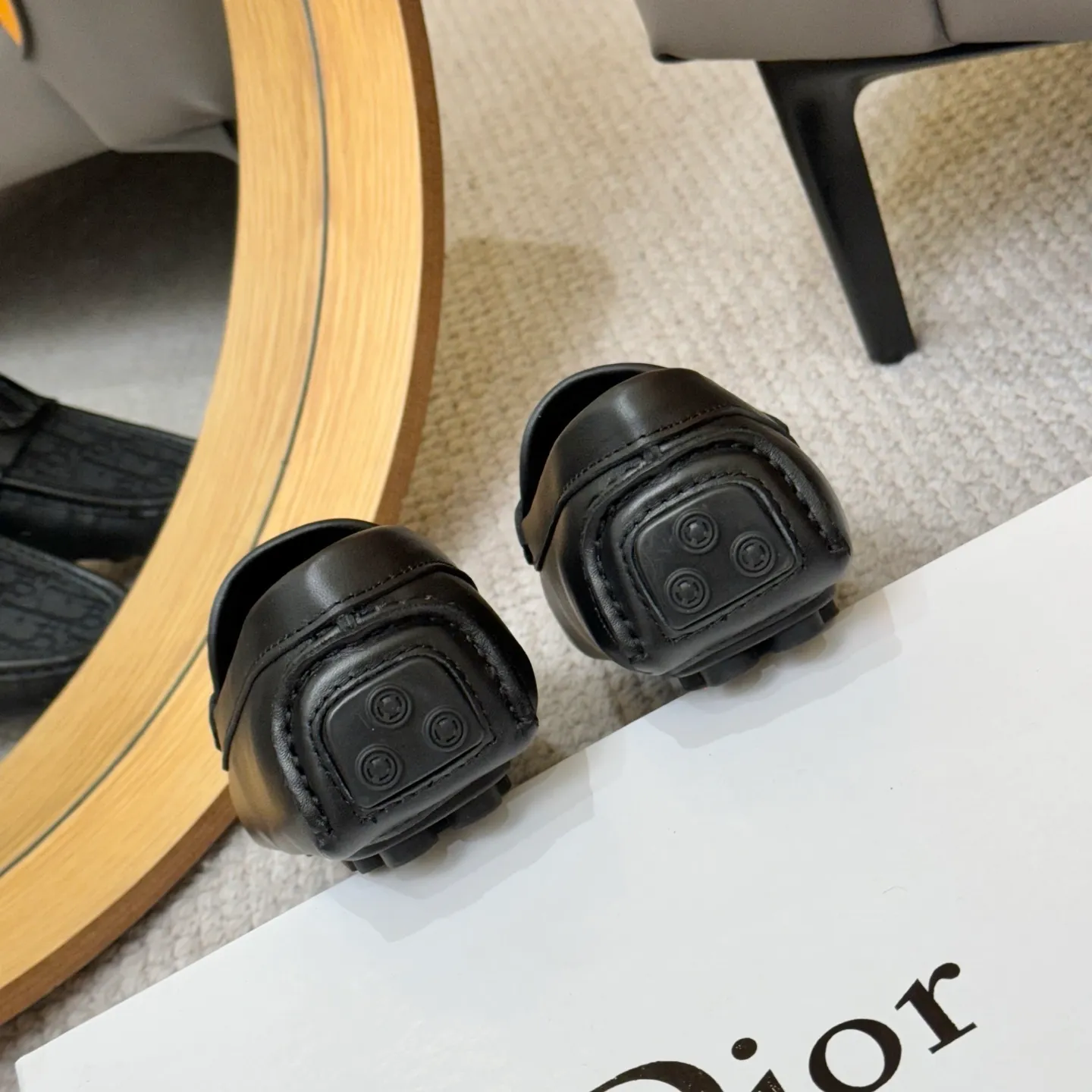 Men's clothing and shoes 💰420! (Yangli) Quality DIOR [Dior’s latest arrival] real auction hot-selling Doudou shoes 🔍DIOR) new Doudou shoes 👍Belgian designer Martin Margiela serves as Gucci shoe designer y full of charm, luxury style gentleman upper: imported cowhide, lining with spring sweat-absorbent first-layer sheepskin. Outsole Brand outsole, the last stitching on the bottom will never come off; equipped with classic Gucci exquisite hardware C D buckle💋The whole pair of shoes is fashionable and casual without losing high-end style; standard 38-46